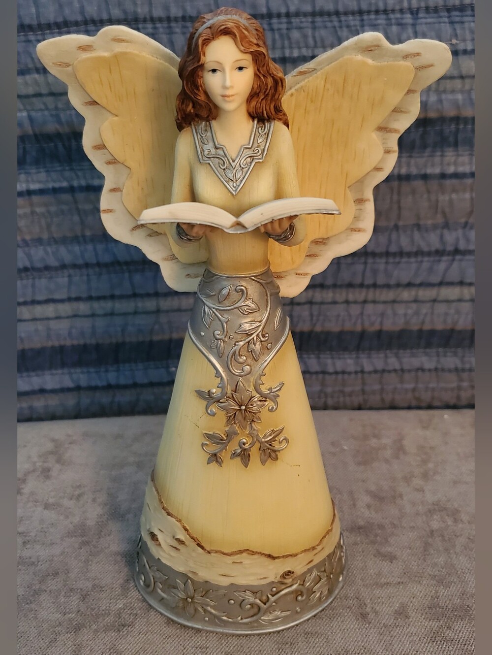 Elements 9" Harmony Angel Figurine/Music Box Tune "Ave Maria" Pavillion Gift Co.